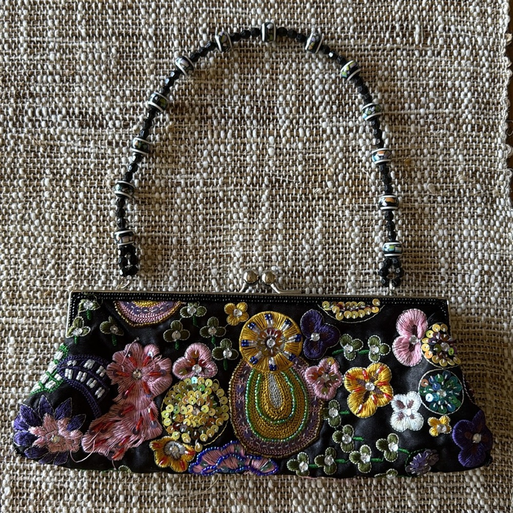 Embroidered Clutch - Picture 6 of 10